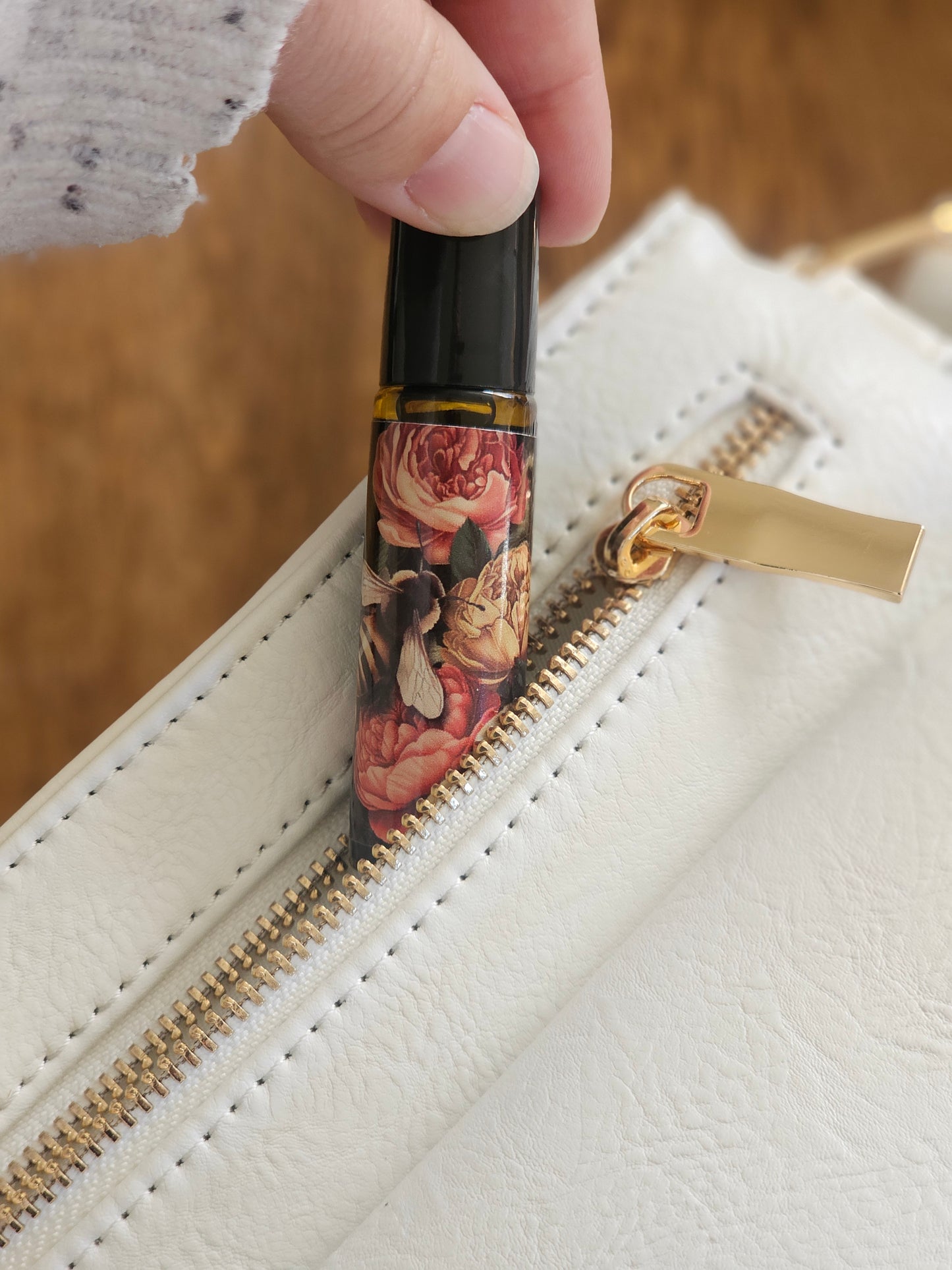 Pheromone oil roller parfumes